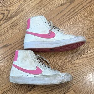 Nike Blazer Mid Vintage White Pink Swoosh Sneakers